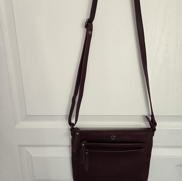 Cochoa burgundy crossbody - Picture 6 of 8